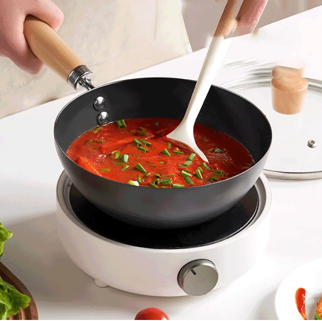 我終於能夠單手拋鍋了!只有我臉一樣大小的迷你炒鍋,精鐵加不塗層用著放心,鐵鍋也可以這麼萌這麼可愛!小巧的無塗層小鐵鍋,可愛好看好用哈! 我終於能夠單手拋鍋了!只有我臉一樣大小的迷你炒鍋,精鐵加不塗層用著放心,鐵鍋也可以這麼萌這麼可愛!小巧的無塗層小鐵鍋,可愛好看好用哈!